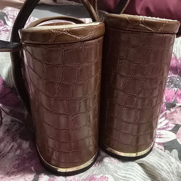 Kenneth Cole heels - Picture 4 of 4